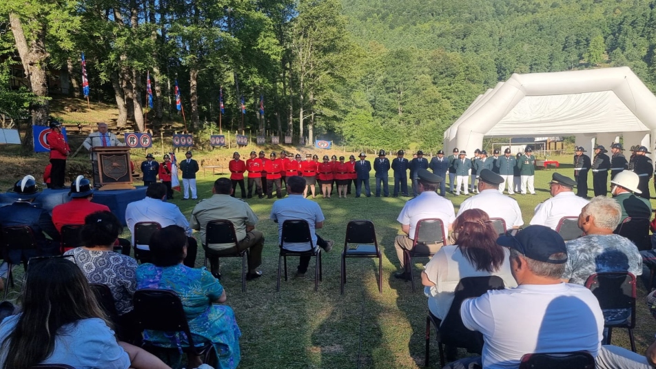En Caburgua se realizó la ceremonia de fundación de la Cuarta Compañía del Cuerpo de Bomberos de Pucón